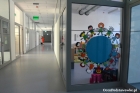 korytarz parter - Dwujęzyczna Szkoła Podstawowa ATUT Fundacji Edukacji Miedzynarodowej